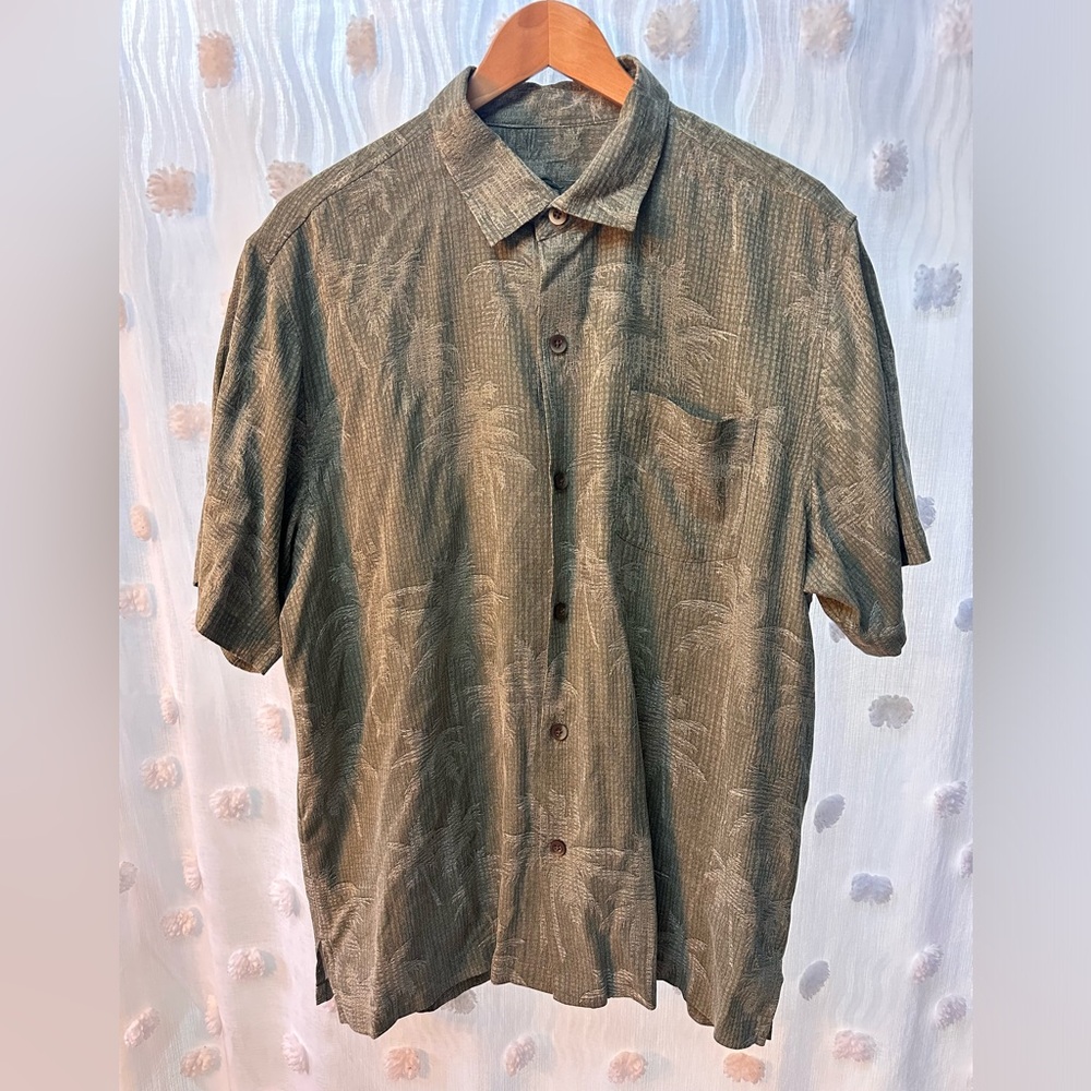 Tommy Bahama Olive Green Short-Sleeve Button-Down Shirt